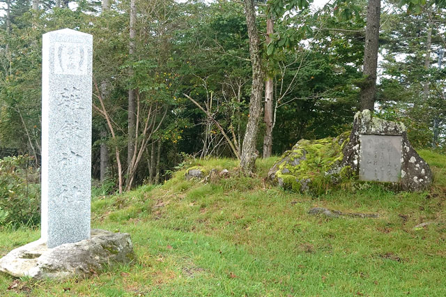 長塚節歌碑（薙鎌神社入口）